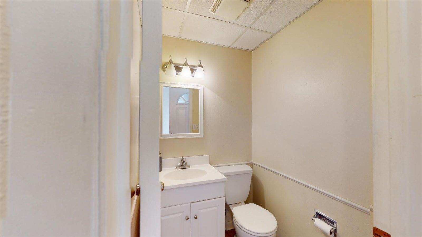 721 Meadow Place, Ames, IA 50010