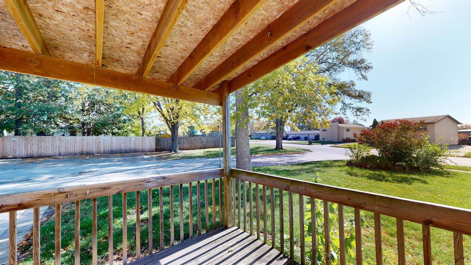 721 Meadow Place, Ames, IA 50010