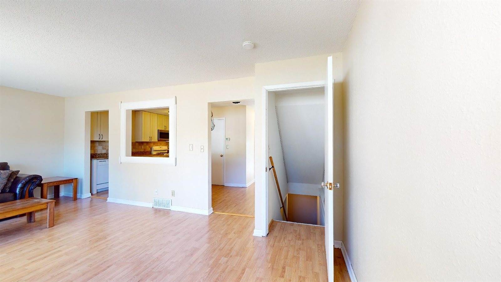 721 Meadow Place, Ames, IA 50010