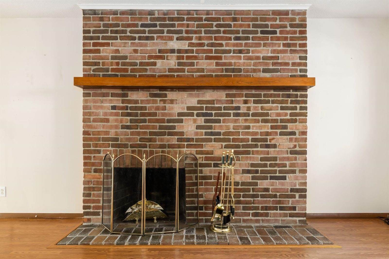 6205 Stornoway Drive South, Columbus, OH 43213