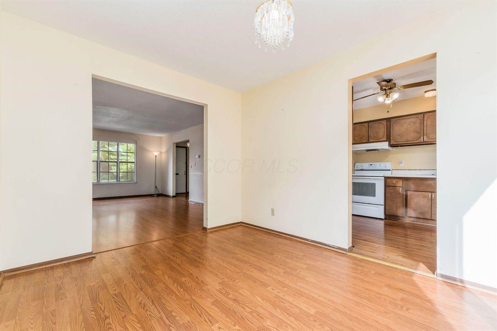 6205 Stornoway Drive South, Columbus, OH 43213