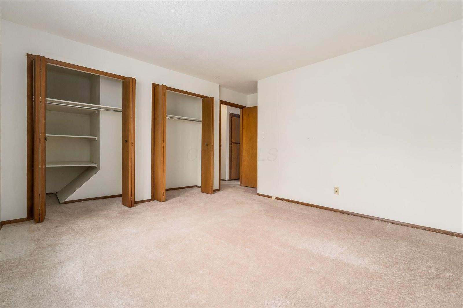 6205 Stornoway Drive South, Columbus, OH 43213