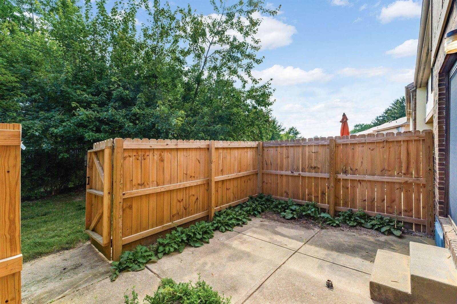 6205 Stornoway Drive South, Columbus, OH 43213