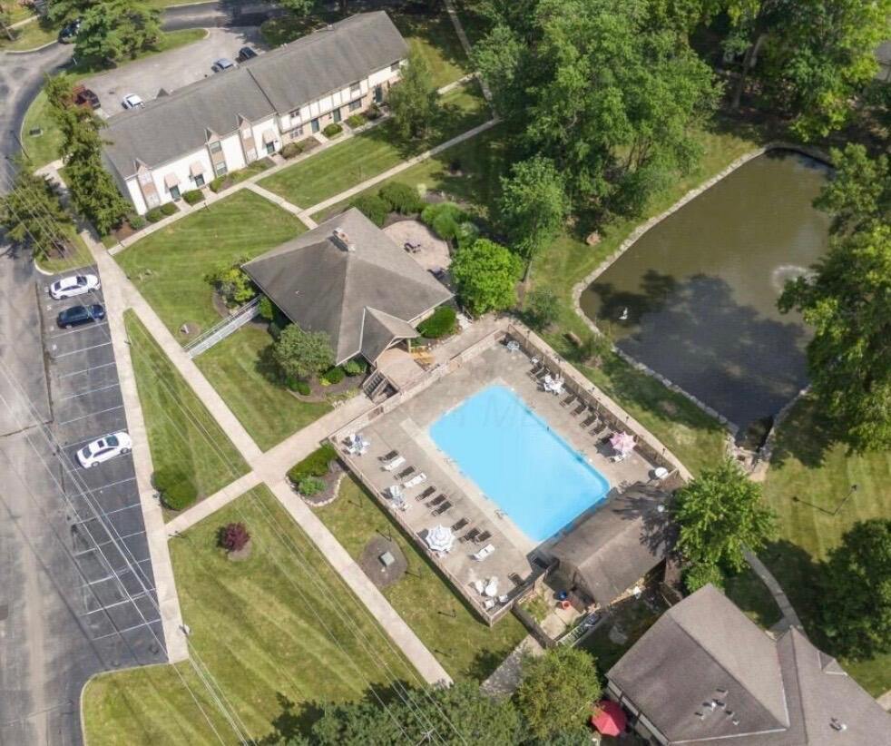 6205 Stornoway Drive South, Columbus, OH 43213