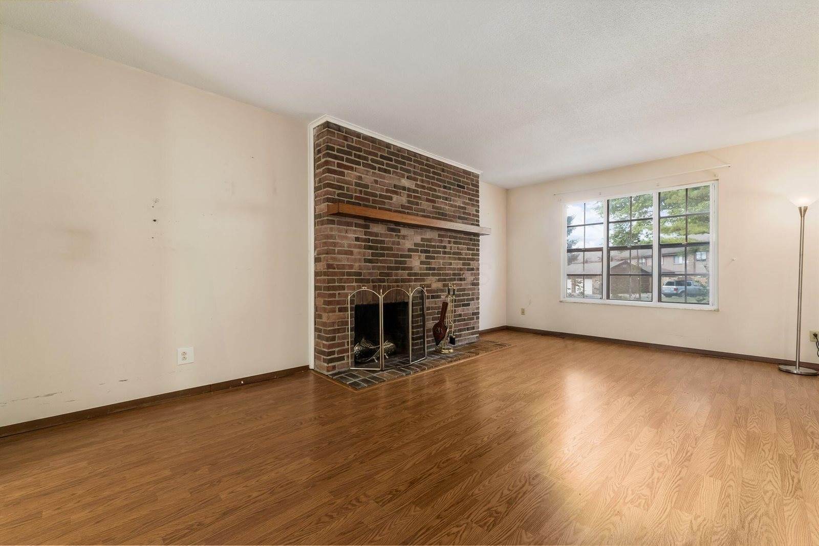 6205 Stornoway Drive South, Columbus, OH 43213