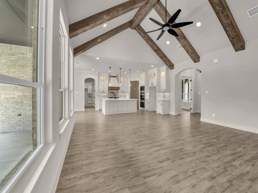 313 Wrangler Court, Weatherford, TX 76088