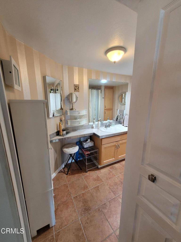 865 South B Street, Oxnard, CA 93030