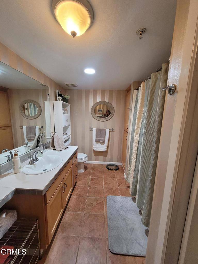 865 South B Street, Oxnard, CA 93030
