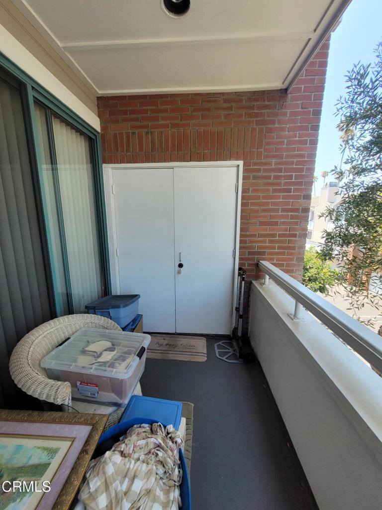865 South B Street, Oxnard, CA 93030