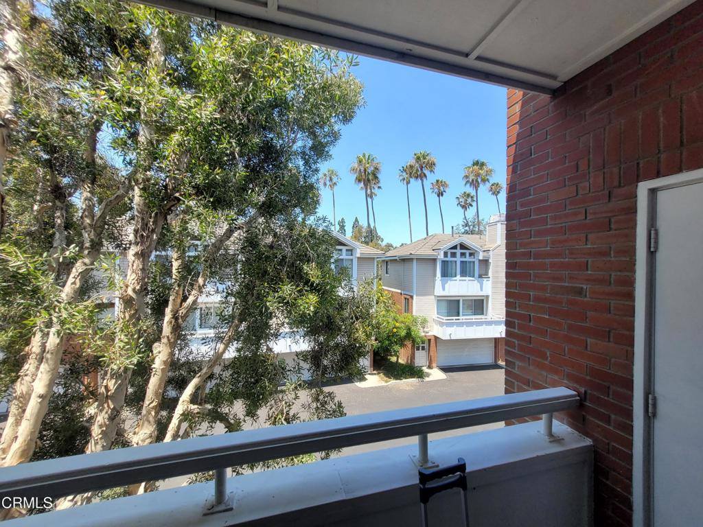 865 South B Street, Oxnard, CA 93030