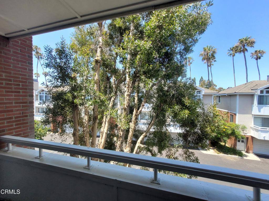 865 South B Street, Oxnard, CA 93030