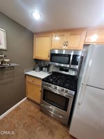 865 South B Street, Oxnard, CA 93030