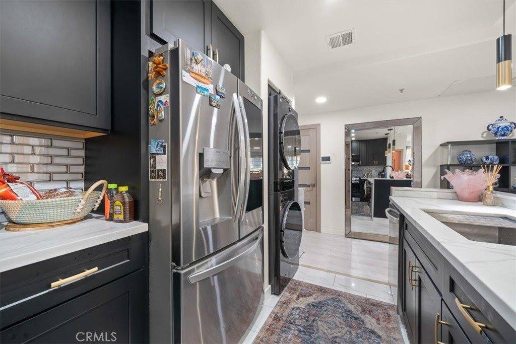 17809 Halsted, Northridge, CA 91325