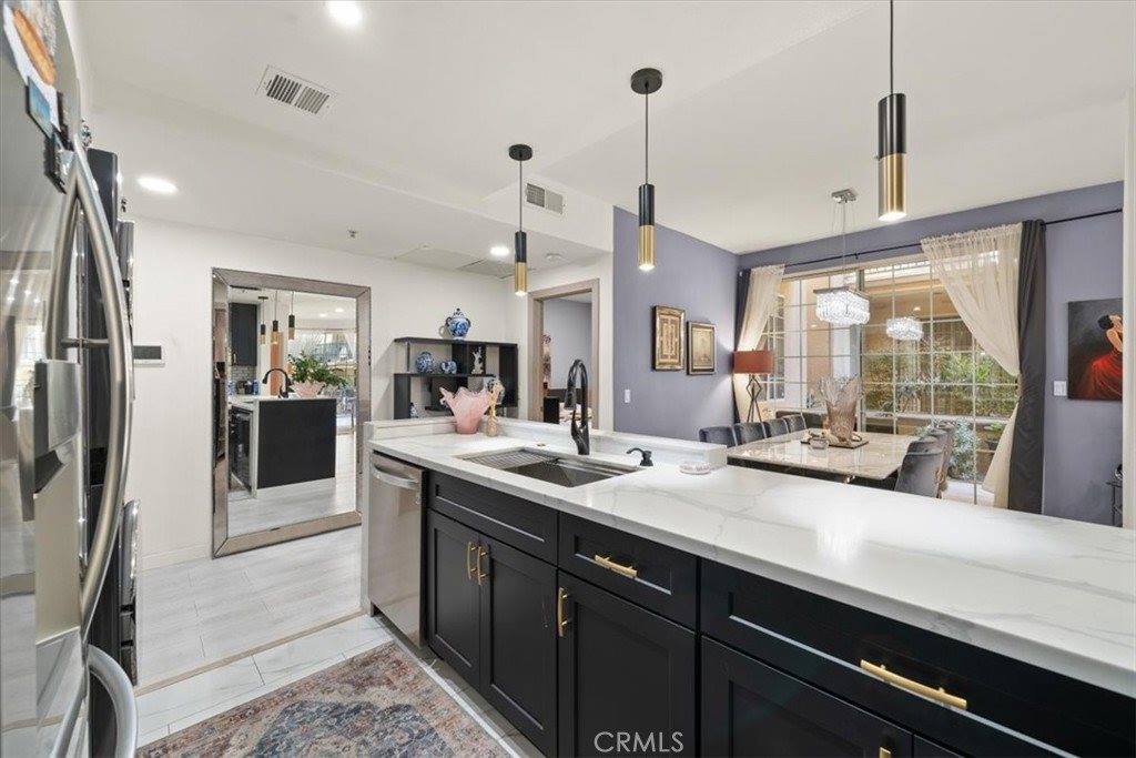 17809 Halsted, Northridge, CA 91325