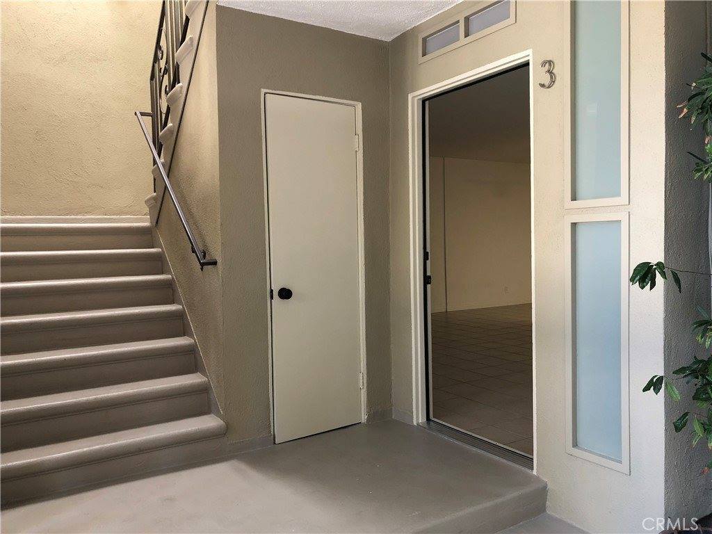 611 East Maple #3, Glendale, CA 91205