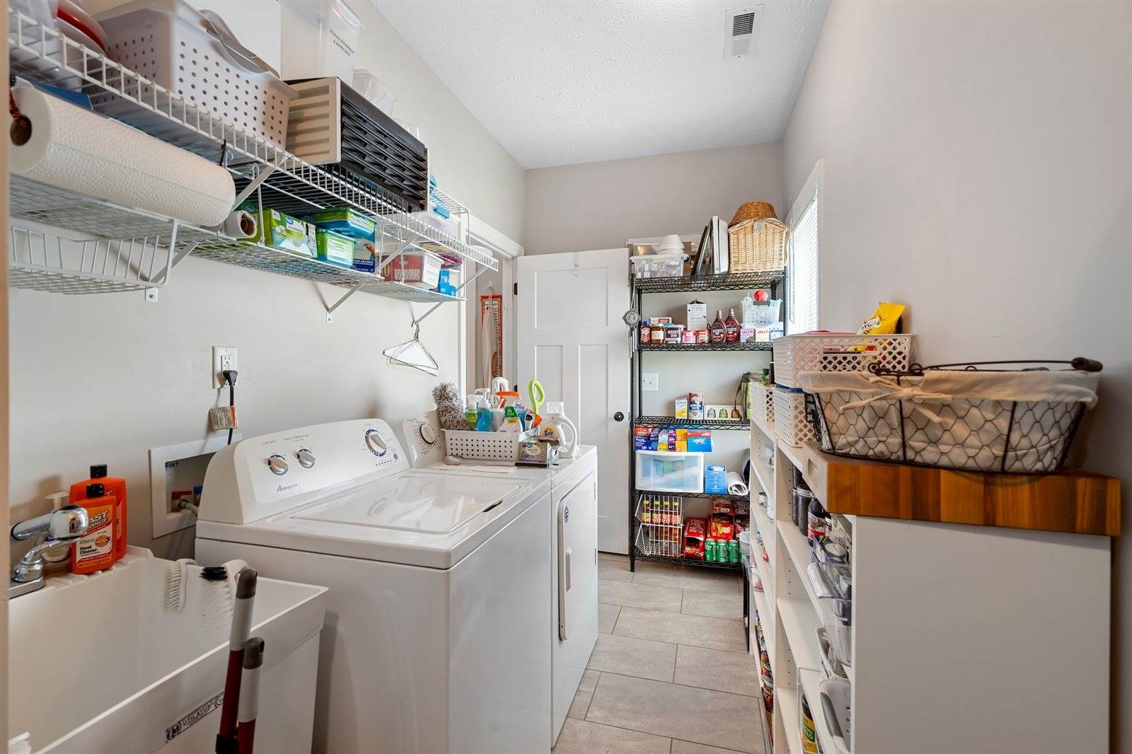 669 Laurel Ln, Murfreesboro, TN 37127