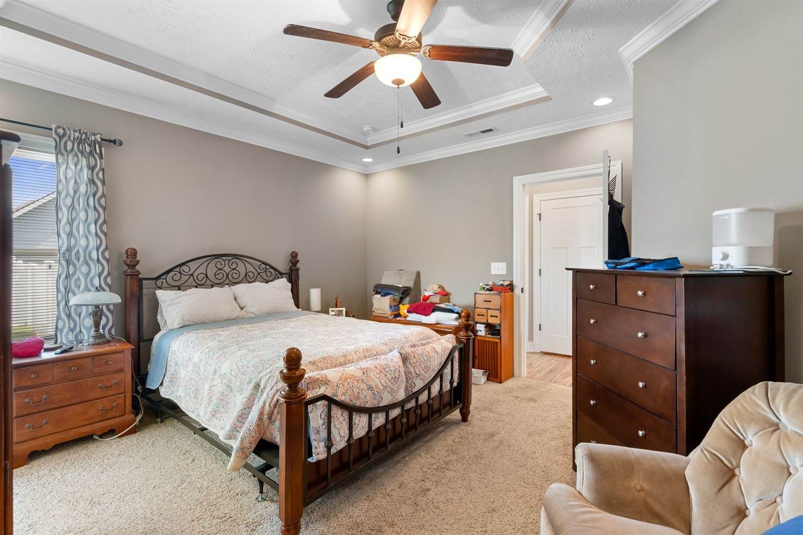 669 Laurel Ln, Murfreesboro, TN 37127