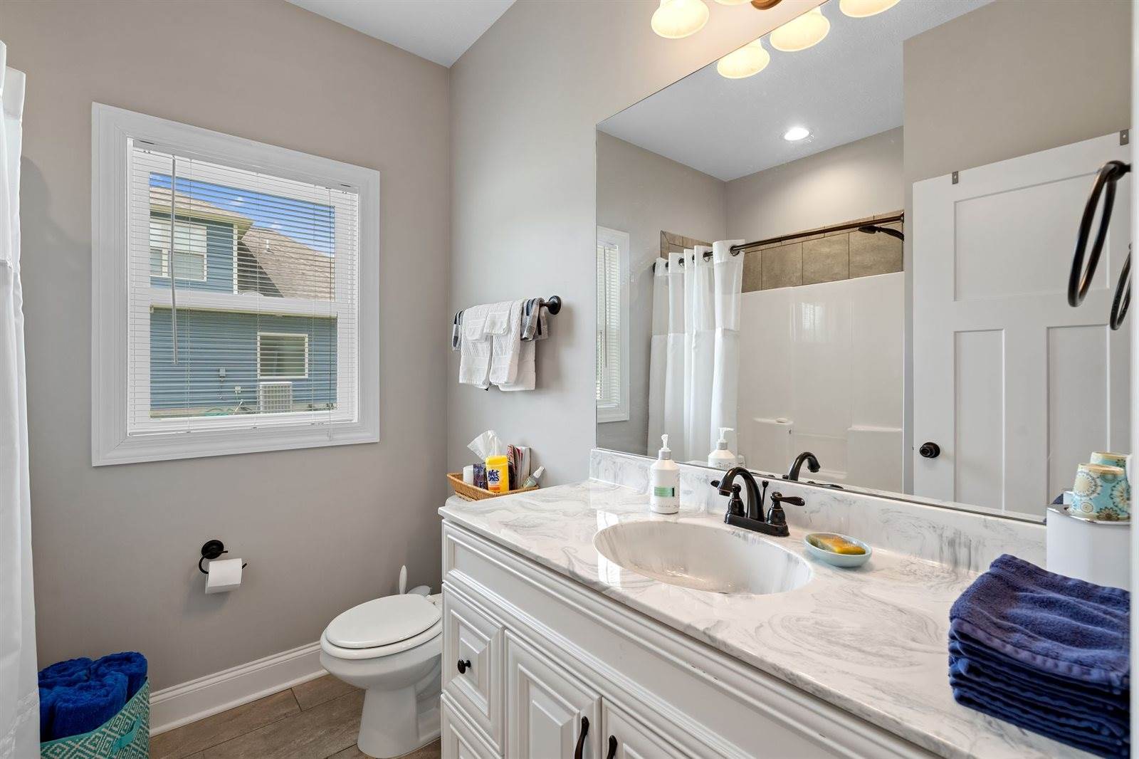 669 Laurel Ln, Murfreesboro, TN 37127
