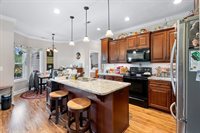 669 Laurel Ln, Murfreesboro, TN 37127