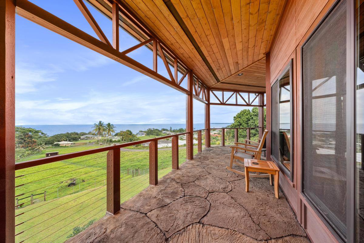 120 Woa Rd, Hilo, HI 96720