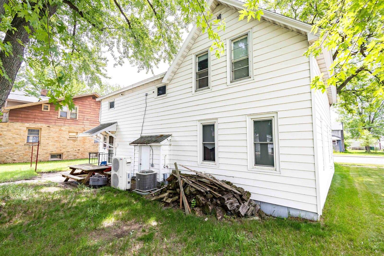 408 1st Street, Nekoosa, WI 54457