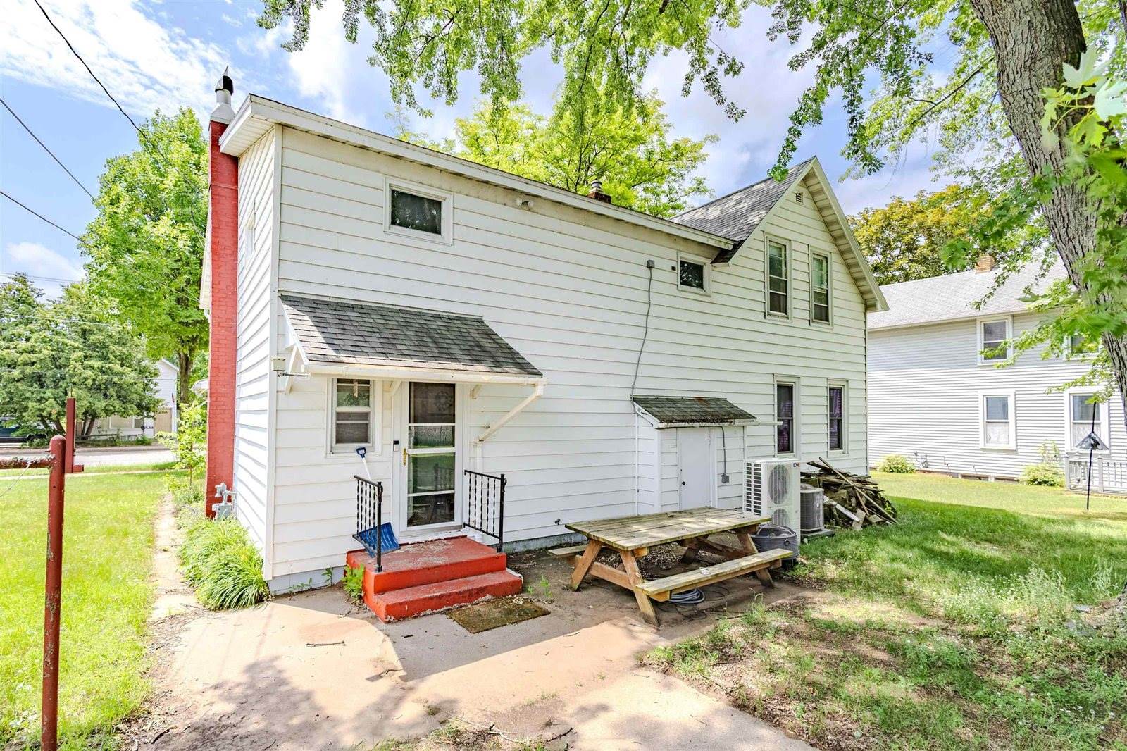 408 1st Street, Nekoosa, WI 54457