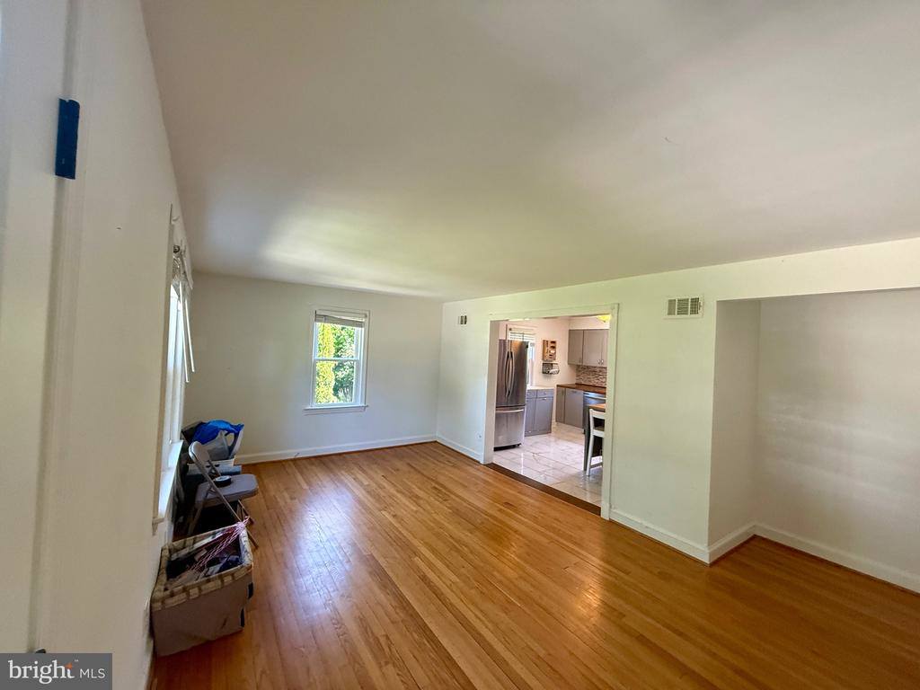 2903 Oak Knoll Drive, Falls Church, VA 22042