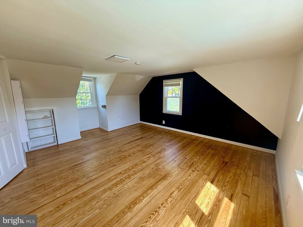 2903 Oak Knoll Drive, Falls Church, VA 22042