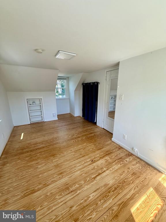 2903 Oak Knoll Drive, Falls Church, VA 22042