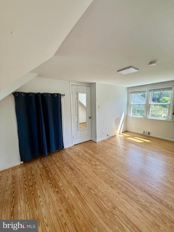 2903 Oak Knoll Drive, Falls Church, VA 22042