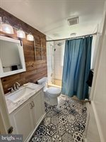 2903 Oak Knoll Drive, Falls Church, VA 22042