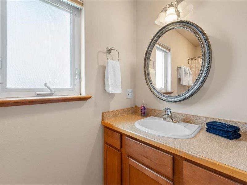 301 Erceg Street, Fairbanks, AK 99701