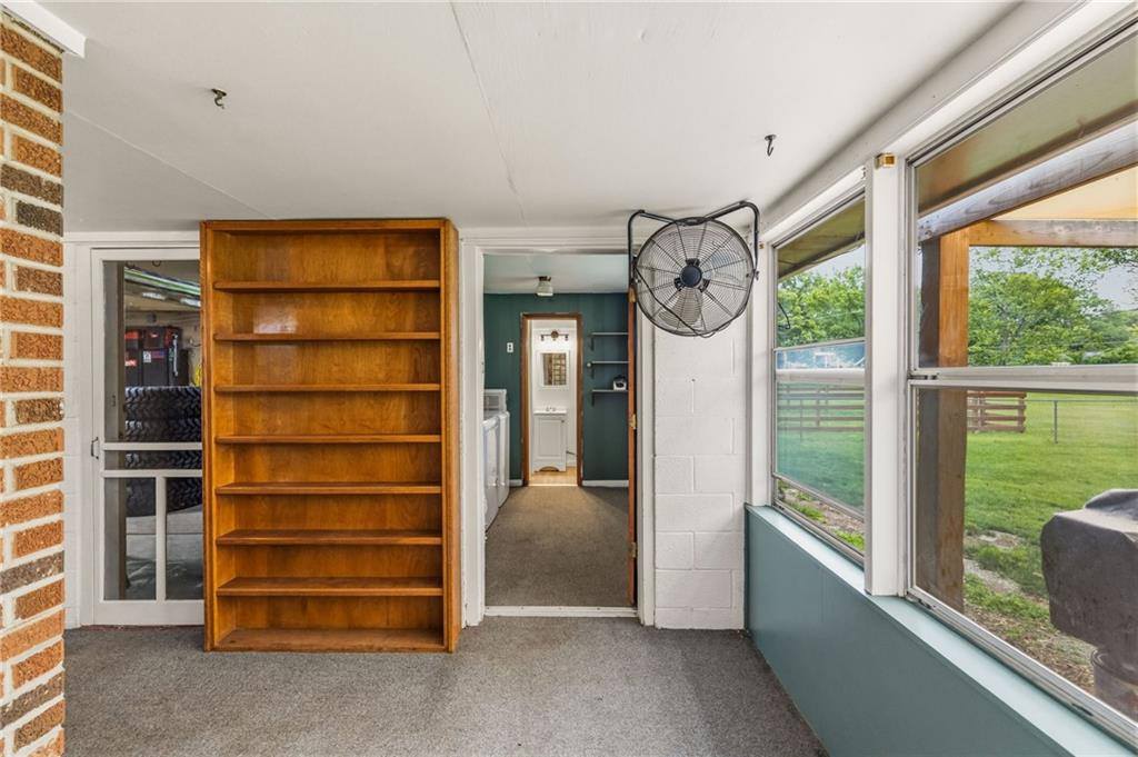 5 Sunset Lane, Paola, KS 66071