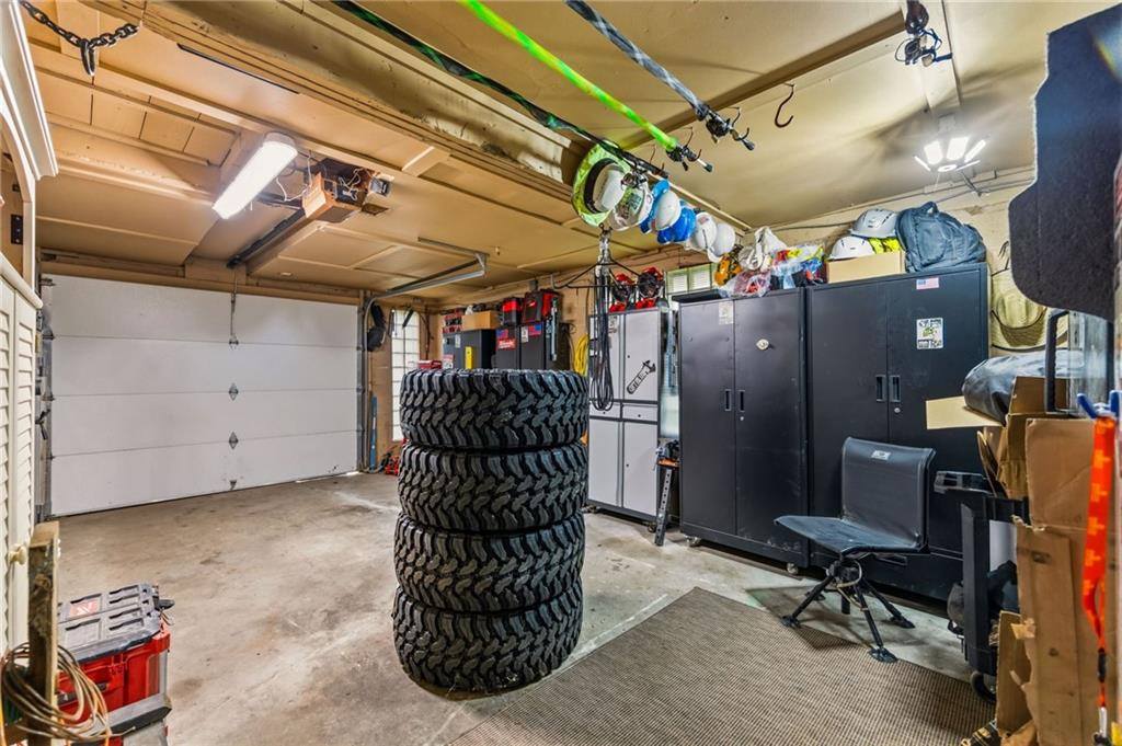 5 Sunset Lane, Paola, KS 66071