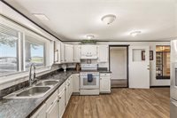 5 Sunset Lane, Paola, KS 66071
