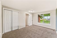 5 Sunset Lane, Paola, KS 66071