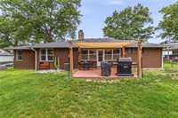 5 Sunset Lane, Paola, KS 66071