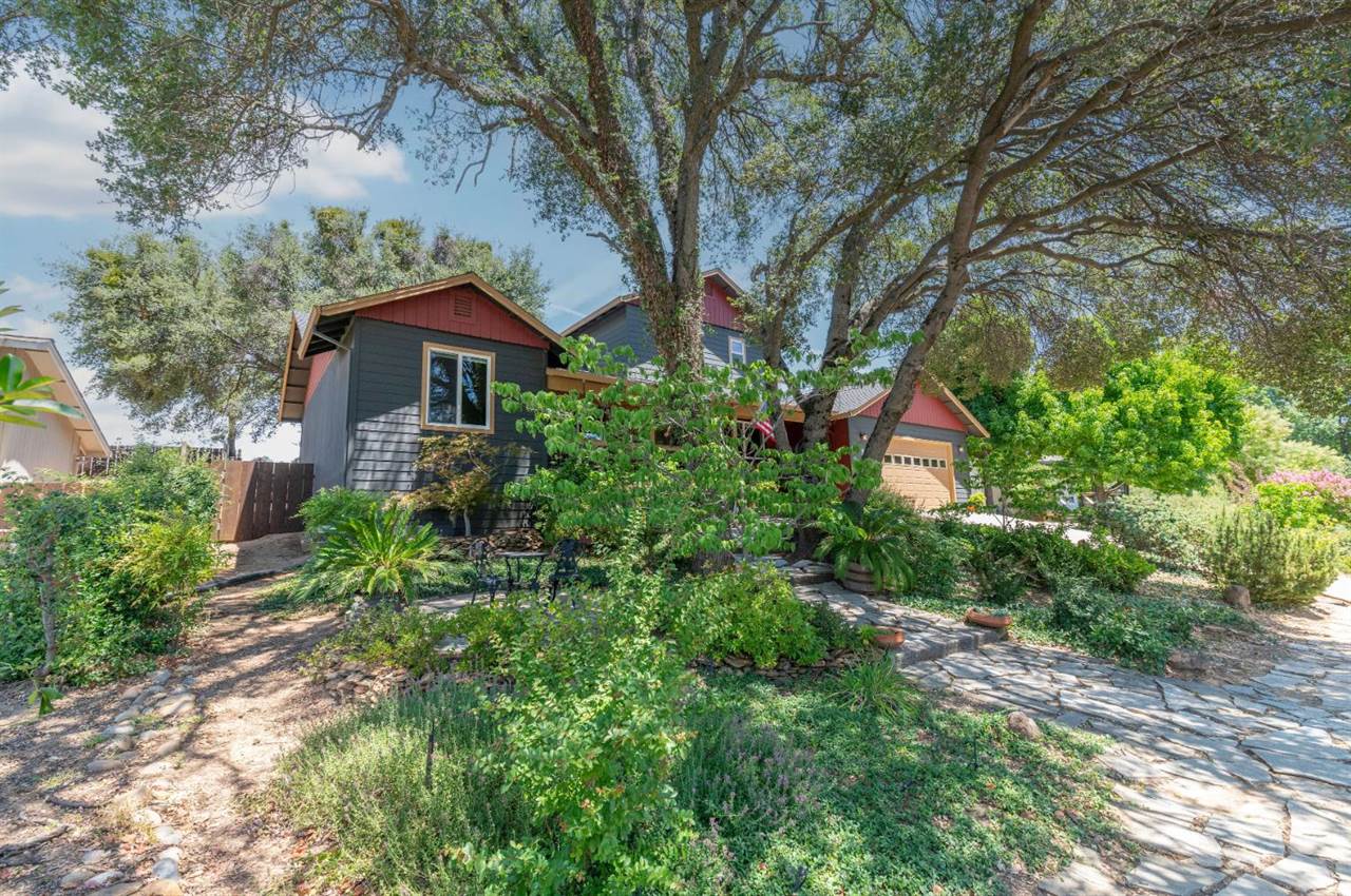 1070 Suzanne Drive, Angels Camp, CA 95222