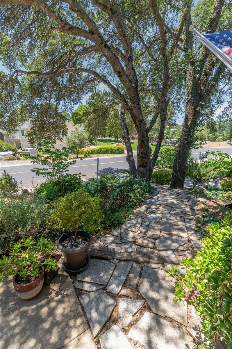 1070 Suzanne Drive, Angels Camp, CA 95222