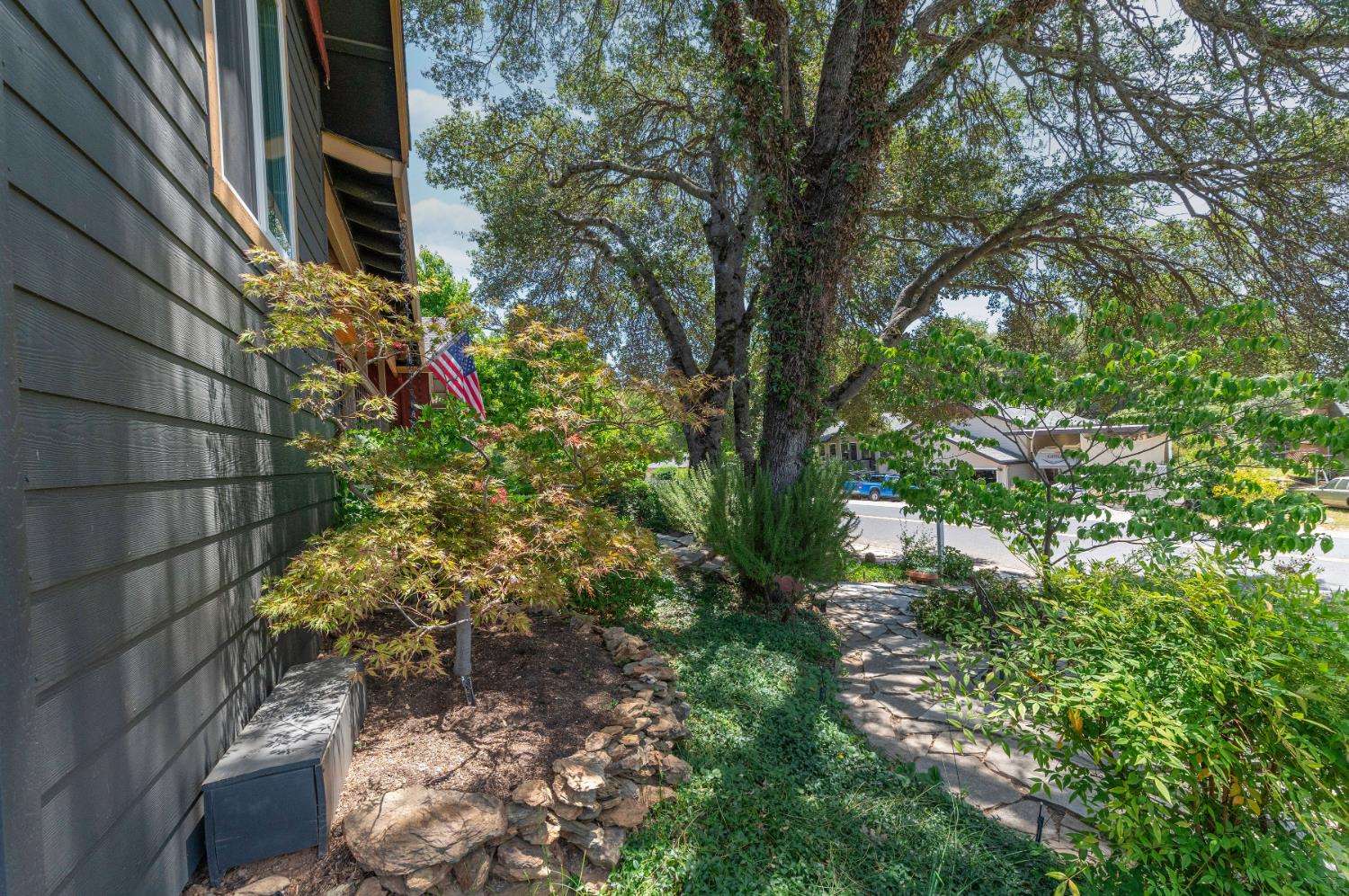 1070 Suzanne Drive, Angels Camp, CA 95222