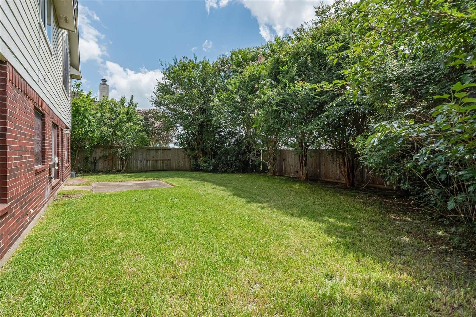 3306 Autumn Forest Drive, Pearland, TX 77584