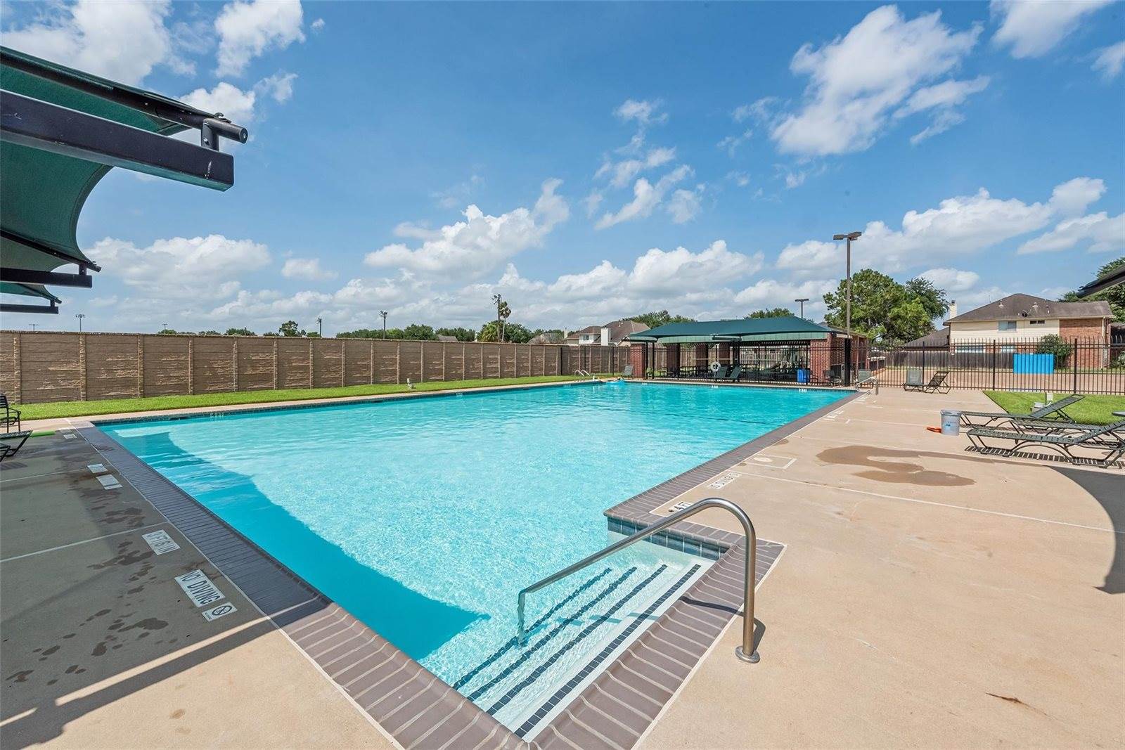 3306 Autumn Forest Drive, Pearland, TX 77584