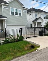 907 East 37th Street, Houston, TX 77022