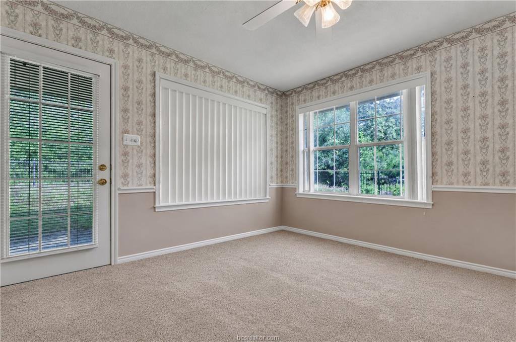 4074 Bucksnort Road, Franklin, TX 77856
