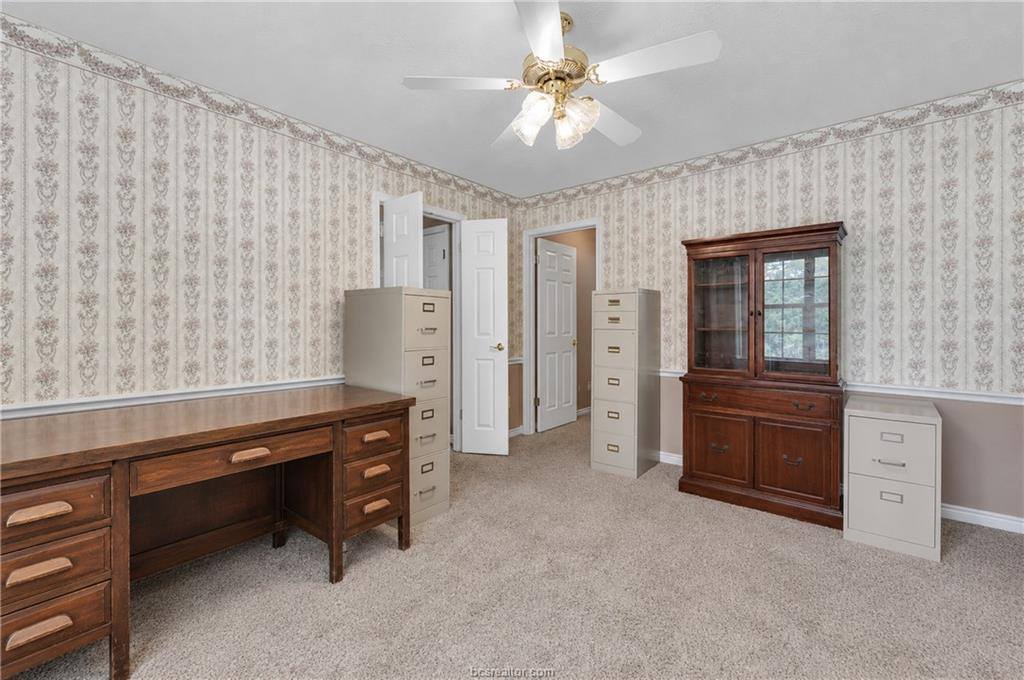 4074 Bucksnort Road, Franklin, TX 77856