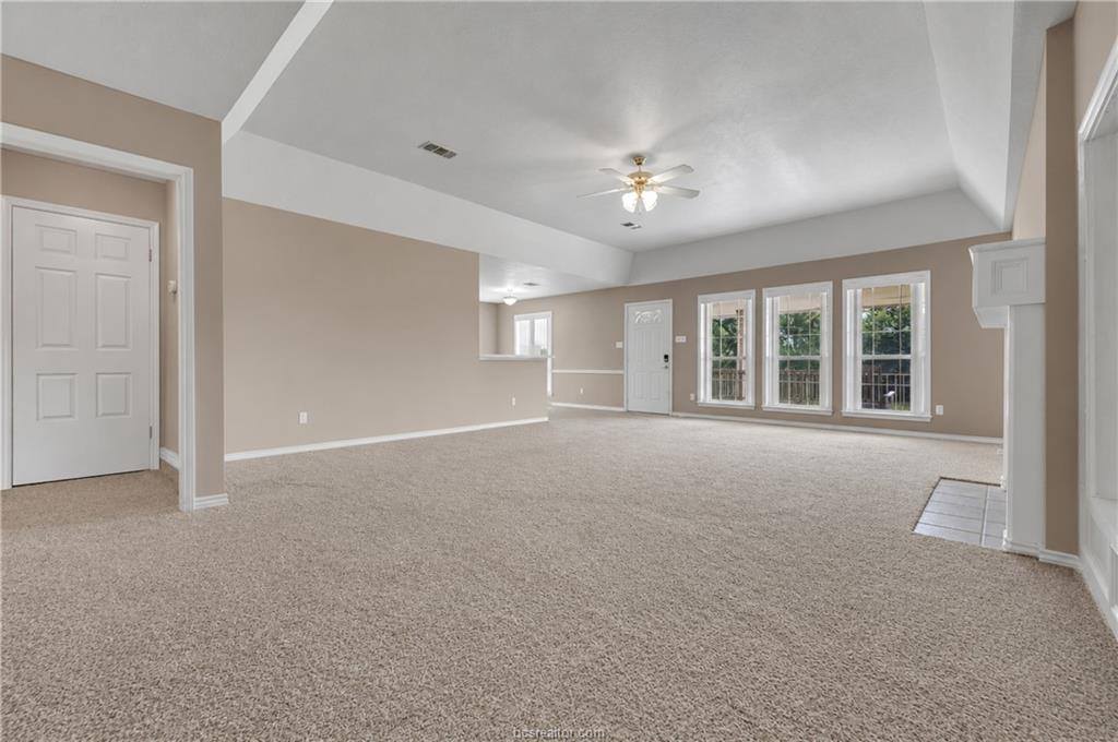 4074 Bucksnort Road, Franklin, TX 77856