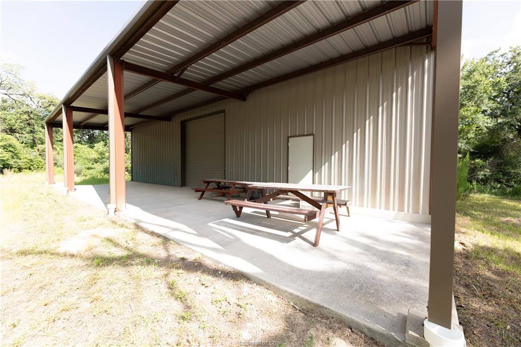 4074 Bucksnort Road, Franklin, TX 77856