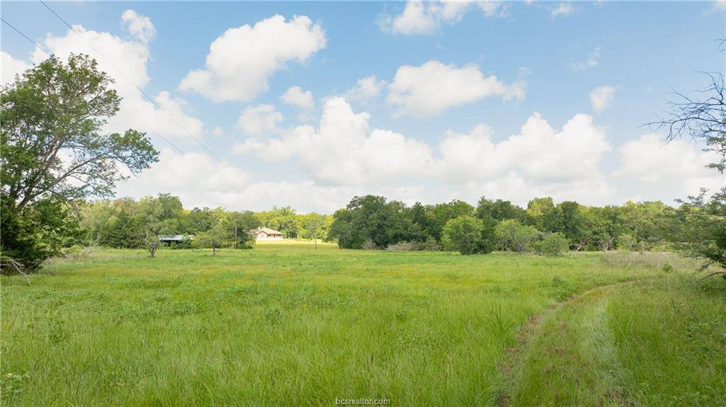 4074 Bucksnort Road, Franklin, TX 77856