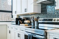 122 College Street, Asheville, NC 28801