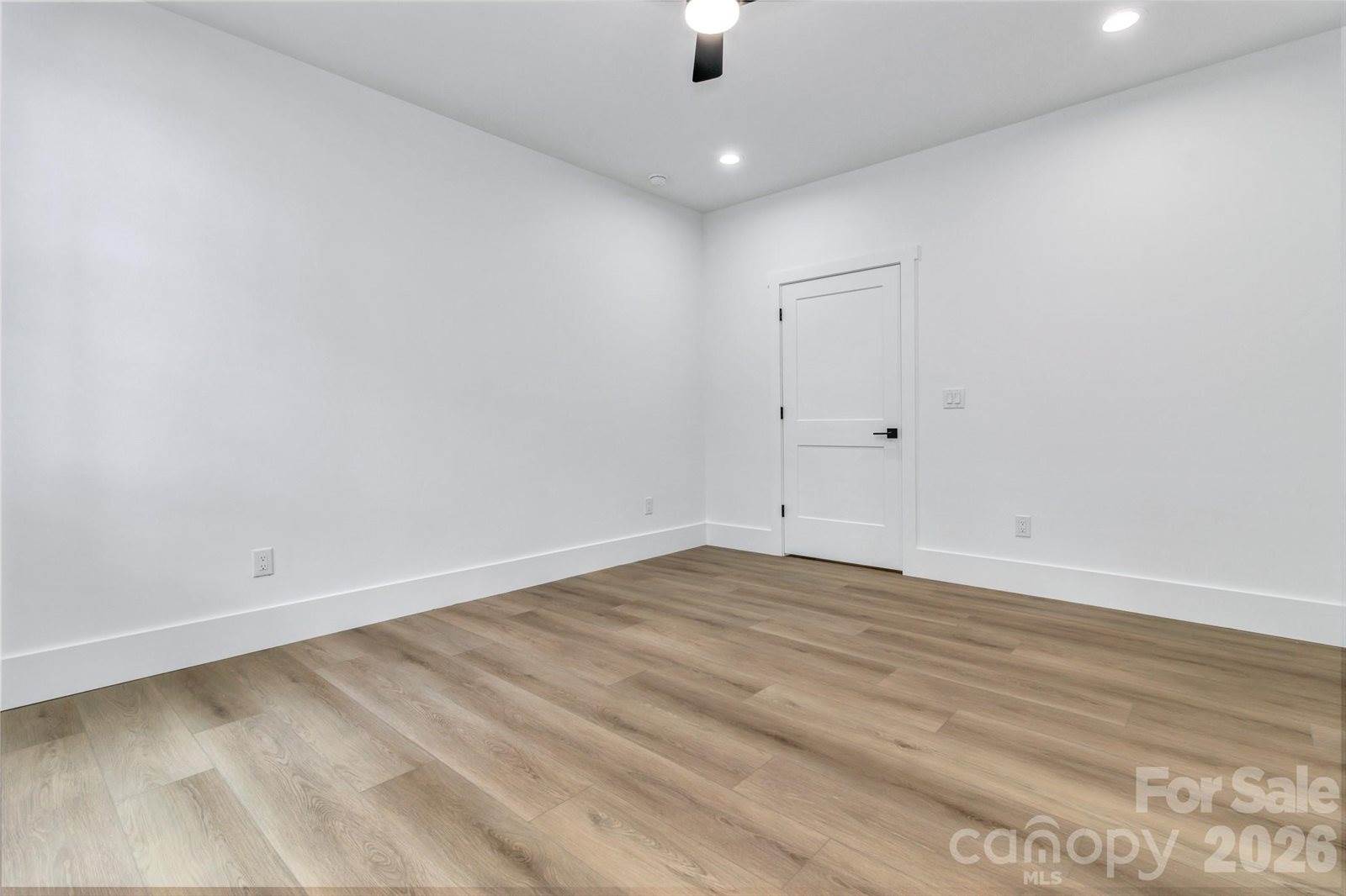 80 Goldenwood Lane, Mills River, NC 28759